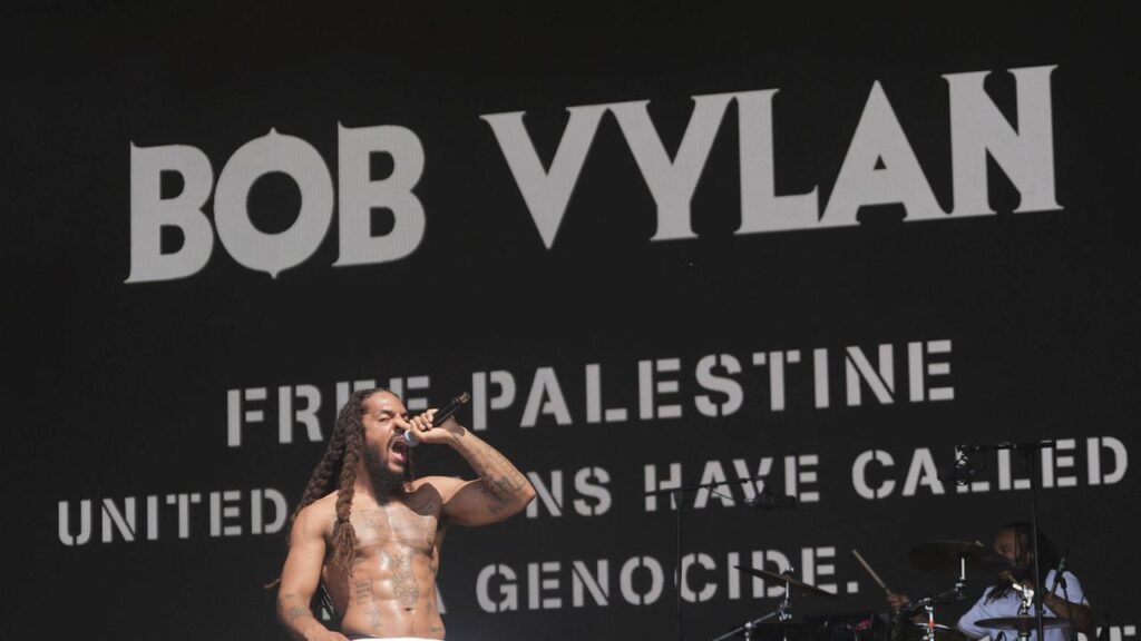 Organisers of the Glastonbury Festival have criticised chants by duo Bob Vylan.