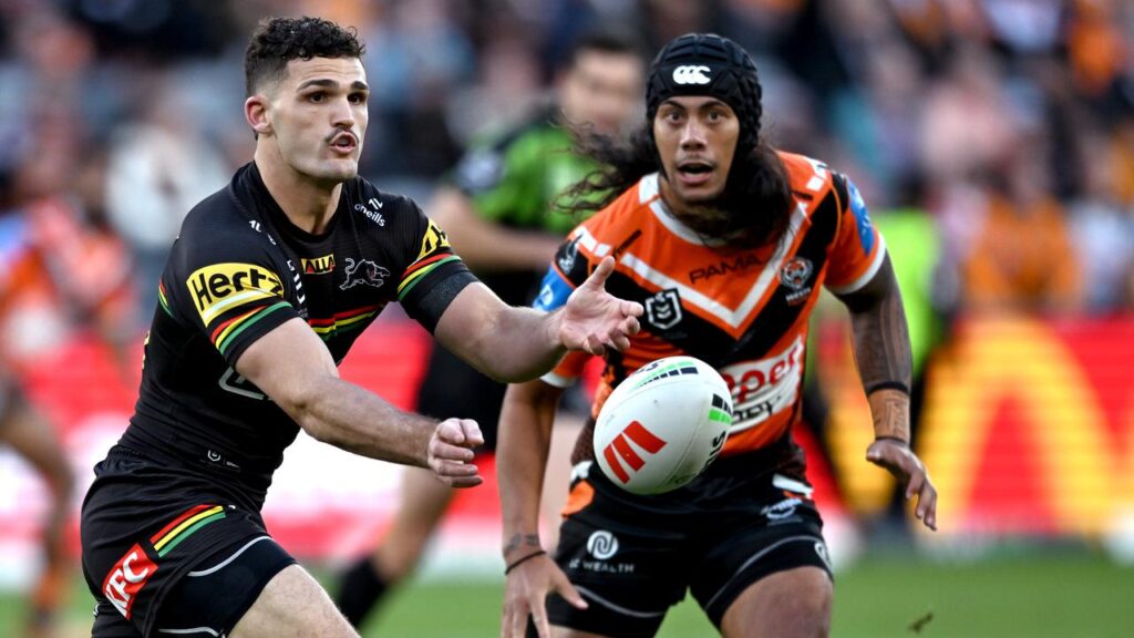 Nathan Cleary’s Panthers have edged out Jarome Luai’s Tigers by four points at CommBank Stadium.
