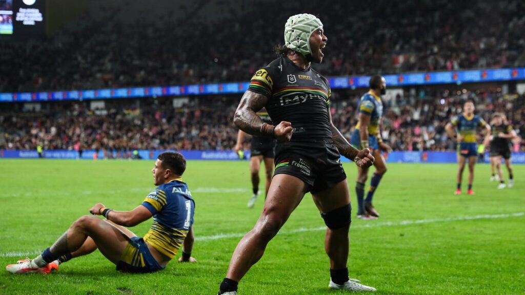Brian To’o scored the match-clinching try as the Panthers fought back to beat the Eels.