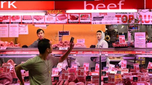 QUEEN VICTORIA MARKET TRADERS