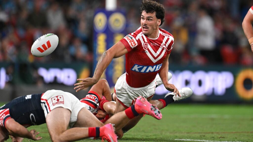 Dolphins centre Herbie Farnworth is the offload king of all NRL backs this year.