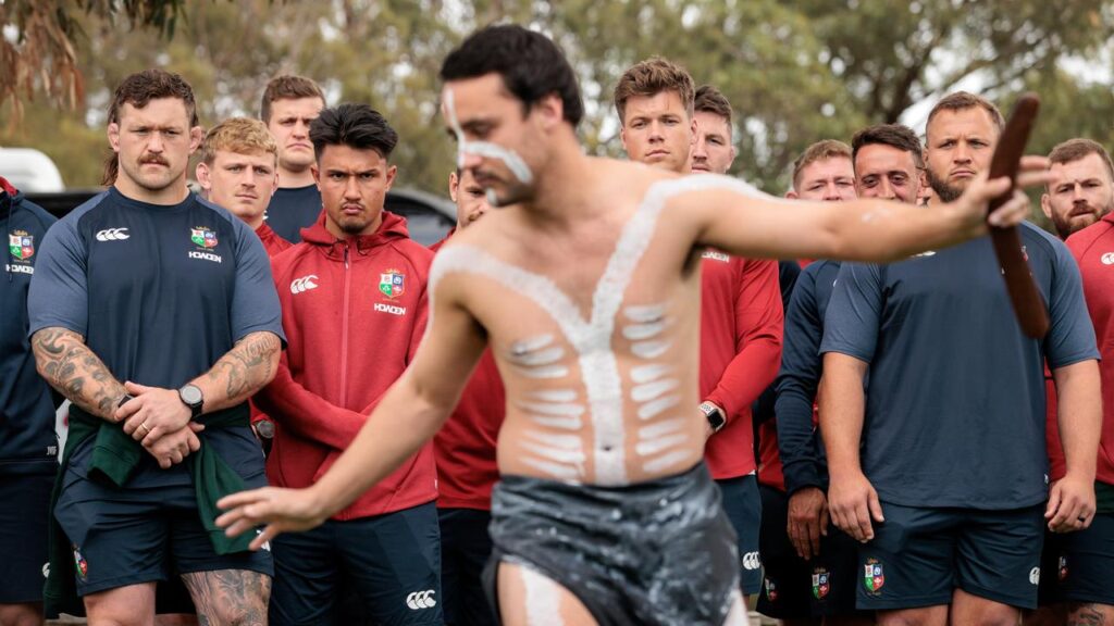 The British and Irish Lions will be given a torrid ‘welcome’ by the Wallabies, Ieuan Evans says.