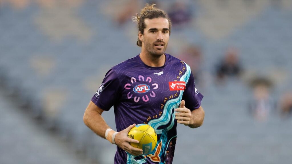 Fremantle captain Alex Pearce has travelled to Sydney to take on the Swans.