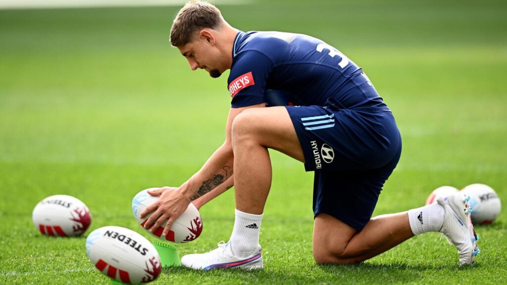 Zac Lomax won’t be changing his goal-kicking technique for the State of Origin decider in Sydney.