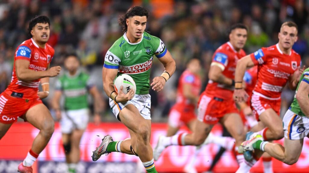 Kaeo Weekes has signed a two-year extension, keeping him at the Raiders until the end of 2029.