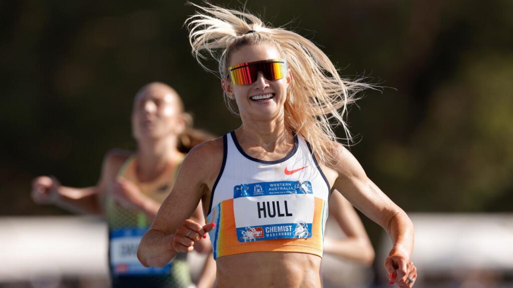 Jessica Hull has finished third in the 1500m in Eugene in her first Diamond League outing of 2025.