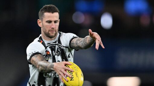 AFL KANGAROOS MAGPIES
