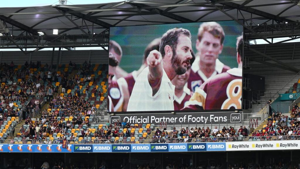 Brisbane paid tribute to Robert Walls at their round-10 home game against Melbourne.
