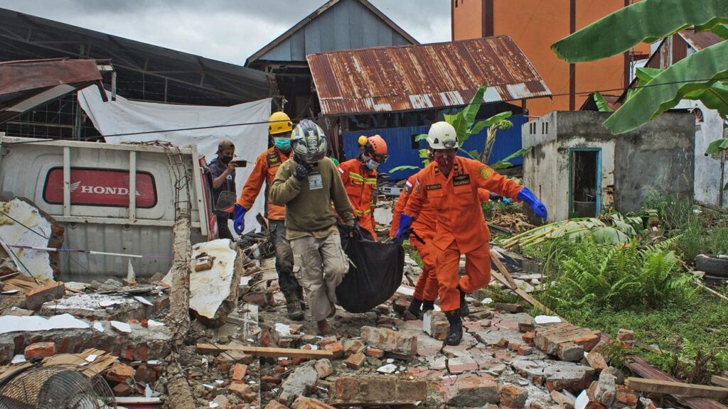 Another earthquake has struck Sulawesi, four years after another tremor caused extensive damage.
