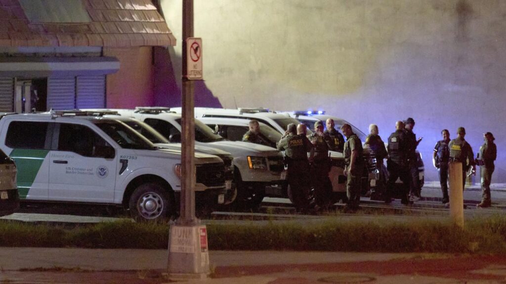 US officials say 1450 law enforcement personnel are part of a Washington DC “anti-crime” operation.

