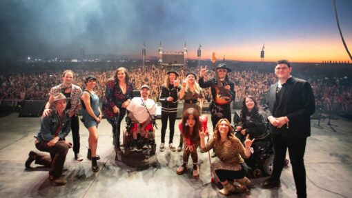 THE HEADLINERS MUNDI MUNDI BASH