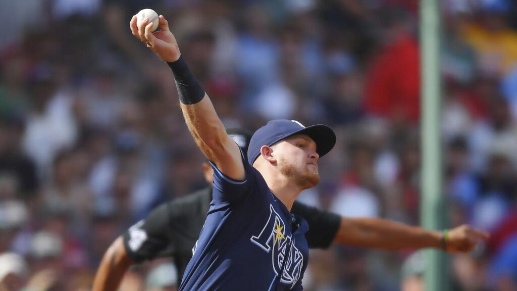 Australian infielder Curtis Mead has been traded to Chicago from Tampa Bay. 
