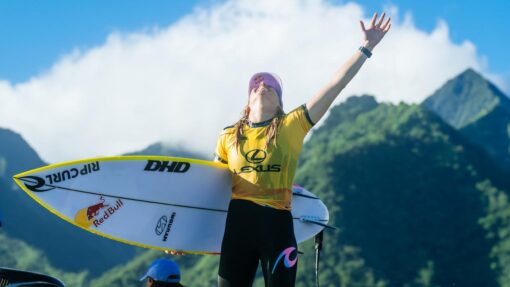 SURFING WSL TAHITI PRO