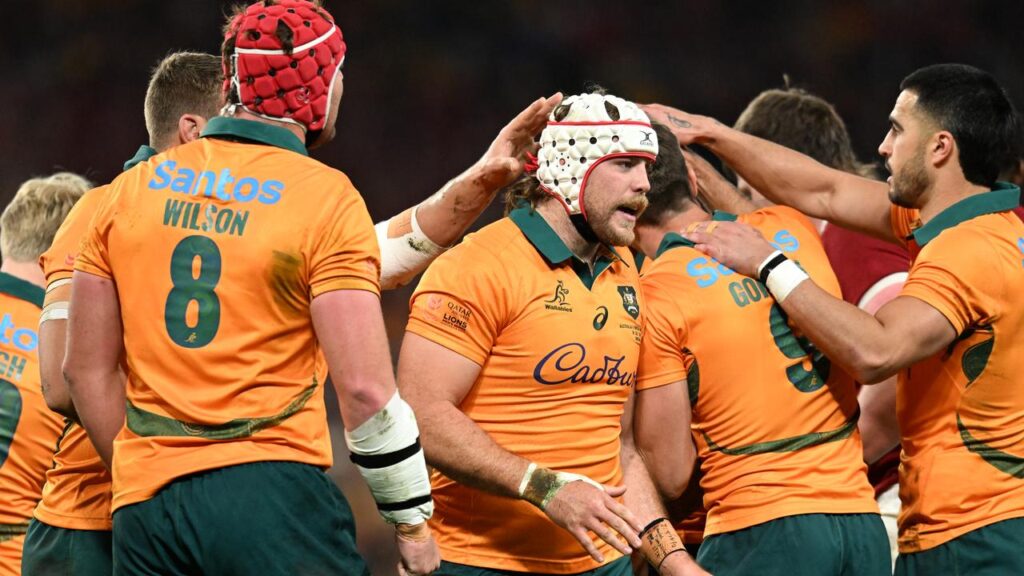 Fraser McReight (c) aims to be at his ball-pilfering best when he leads the Wallabies in Cape Town.