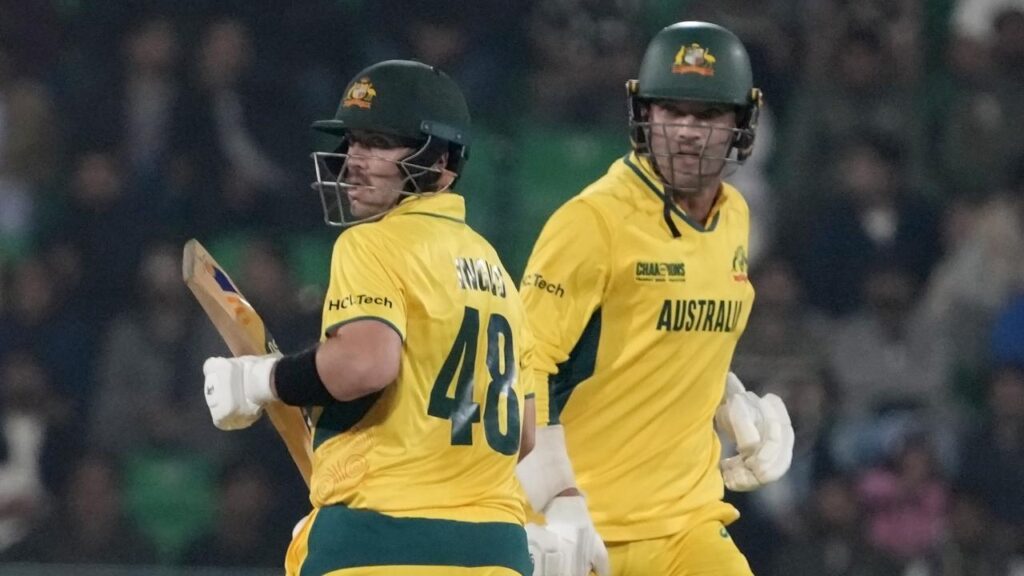 Alex Carey (r) has replaced Josh Inglis (l) in one of two T20 changes against South Africa.
