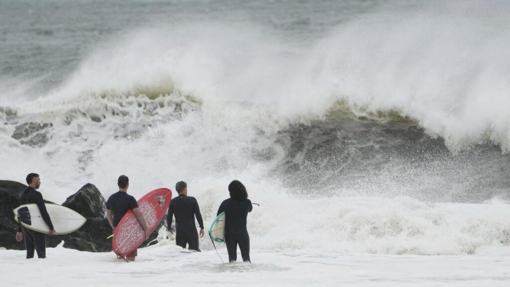 Despite weakening, Hurricane Erin is still churning up dangerous waves off the US east coast.