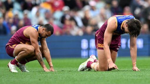 AFL LIONS SWANS