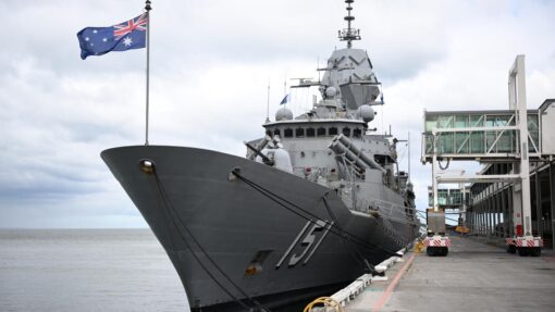 HMAS ARUNTA RETURNS MELBOURNE