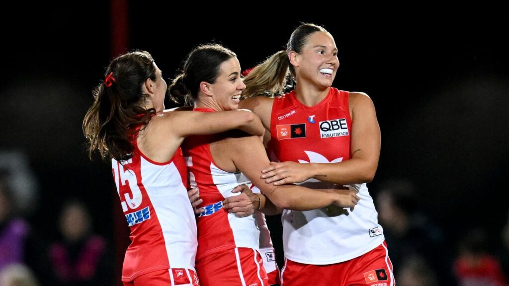 Chloe Molloy (centre) starred in Sydney’s AFLW win over Richmond at North Sydney Oval.
