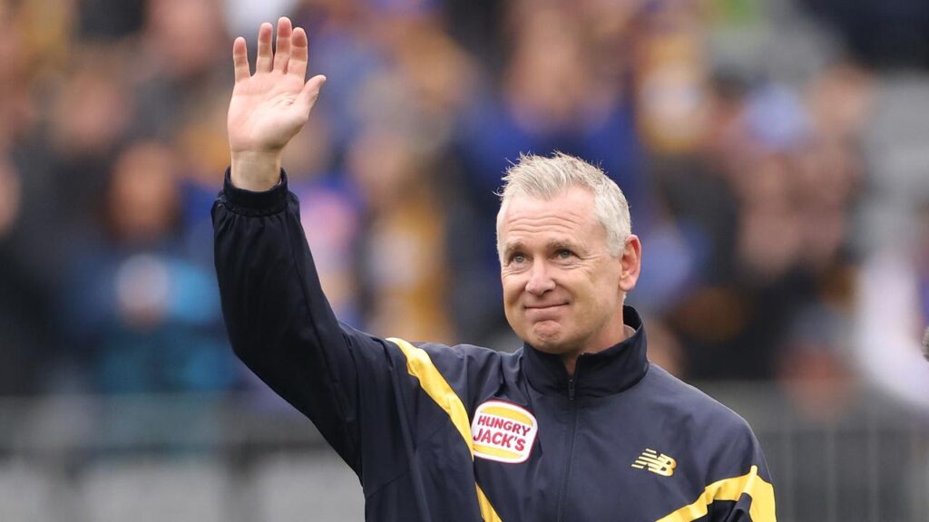 Ex-West Coast mentor Adam Simpson says he won’t be seeking the Melbourne head coach job.