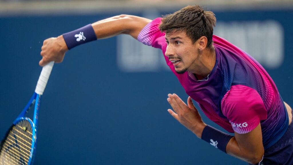 Alexei Popyrin has finished on the wrong end of a three-set epic in steaming Cincinnati. 
