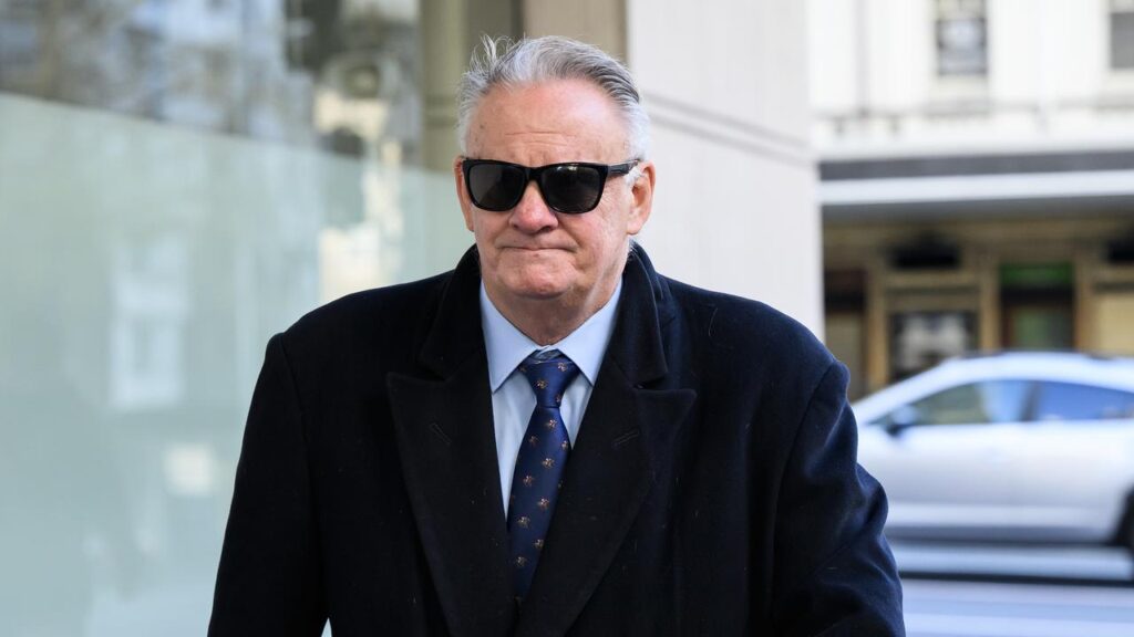 Independent NSW MP Mark Latham was rebuked for his frequent interjections at a tribunal hearing.