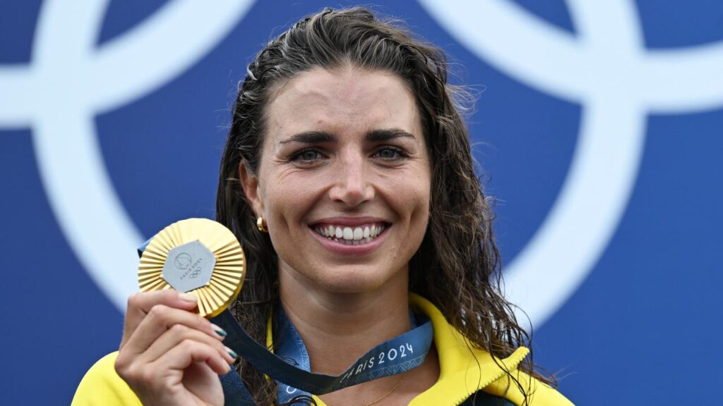 Three-time Olympic gold medallist Jessica Fox is recovering after post-surgery complications.
