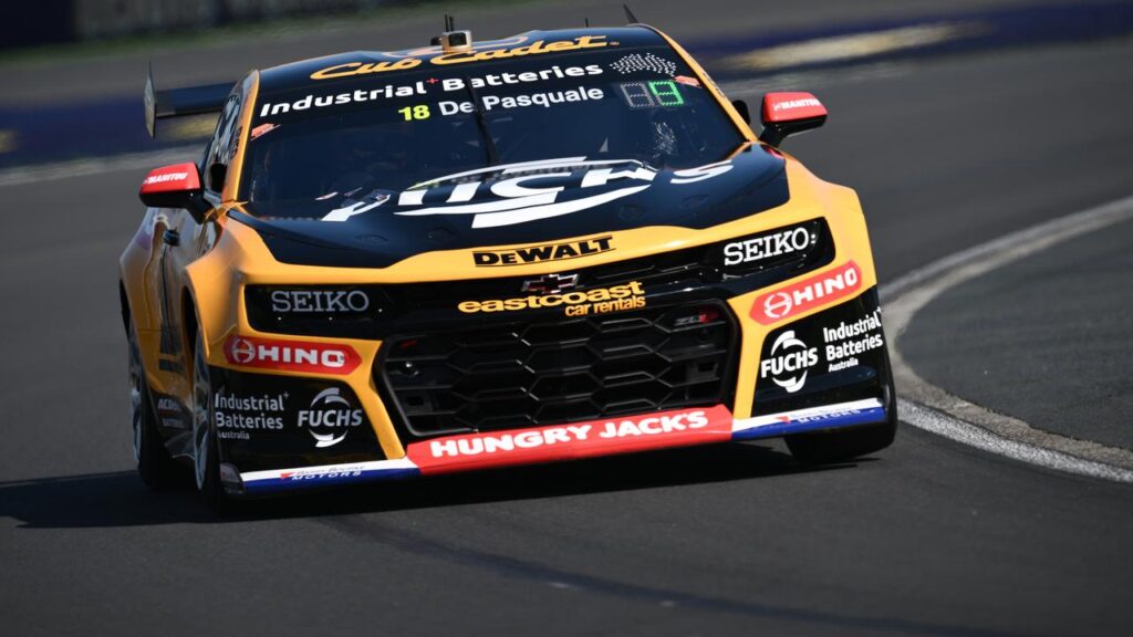Anton De Pasquale has claimed provisional pole for the final sprint race in Ipswich.
