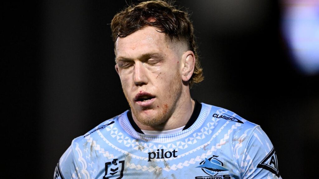 A ruptured ACL has brought the season to an early end for Cronulla captain Cameron McInnes.
