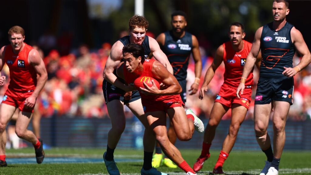 Alex Davies (c) has beaten his charge at the tribunal and is free to play against Port Adelaide.
