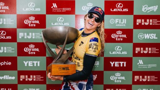 SURFING WSL FINALS