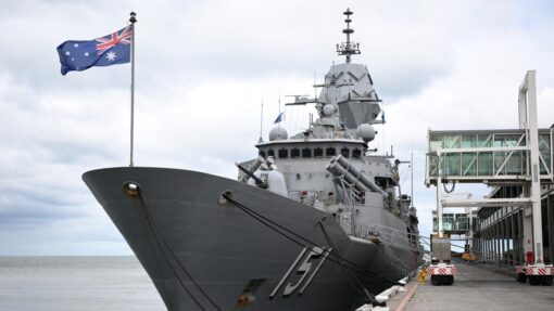 HMAS ARUNTA RETURNS MELBOURNE