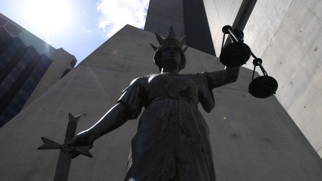 A man has had his murder conviction quashed after an appeal court found a miscarriage of justice.
