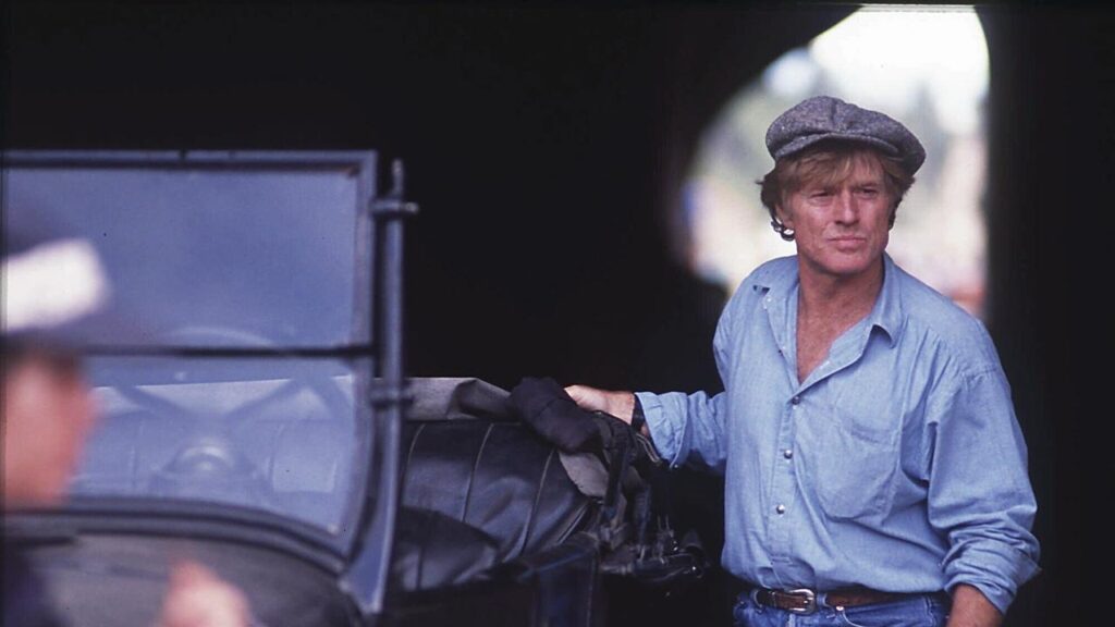 Hollywood figures and fans of movies have mourned the death of actor and director Robert Redford.
