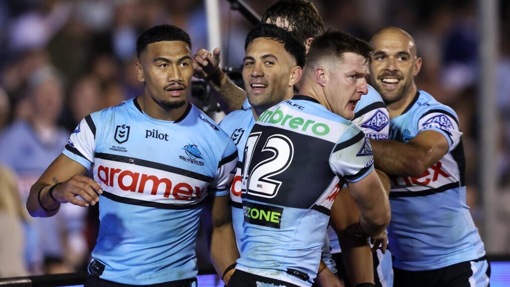 Cronulla finished on top of the Sydney Roosters to progress to the second week of the finals.
