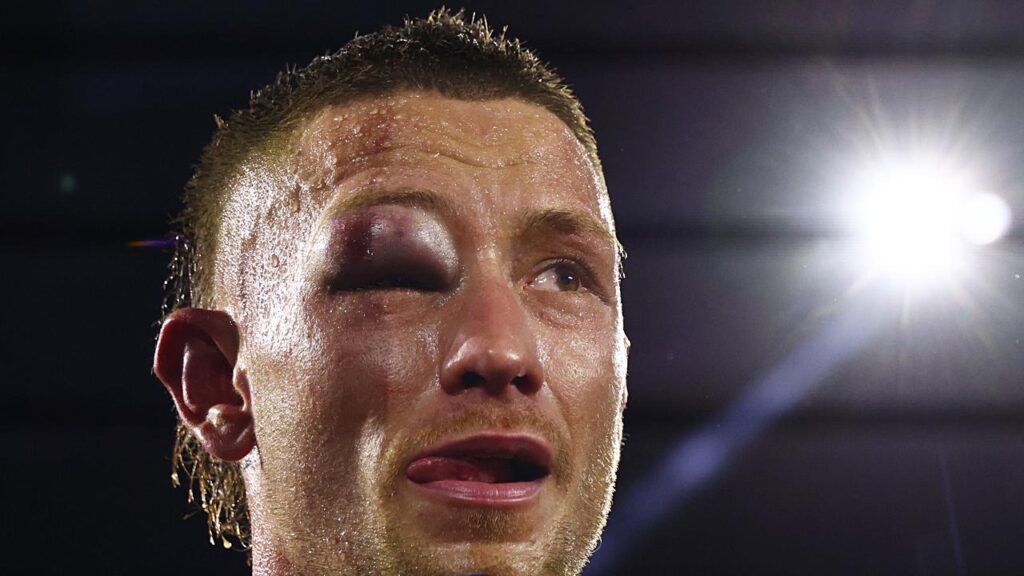 Liam Paro showed his toughness by fighting one-eyed against David Papot in his unanimous points win.
