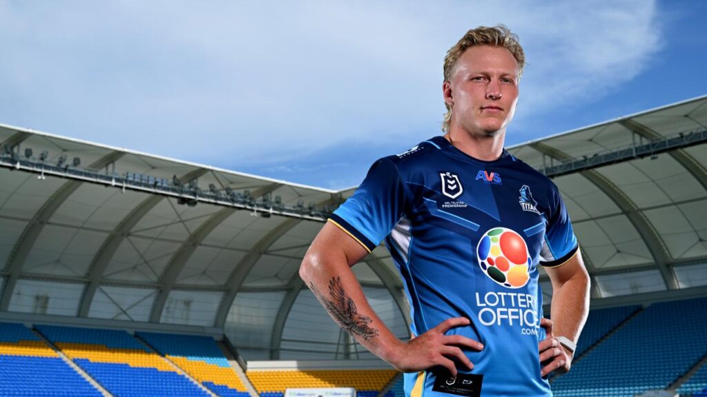 Former Wallabies star Carter Gordon will make his long awaited NRL debut for Gold Coast.