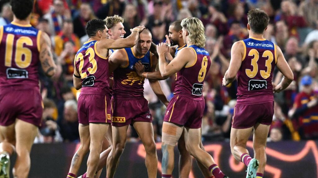 The Lions have thrashed the Suns to power their way into a preliminary final against the Magpies.
