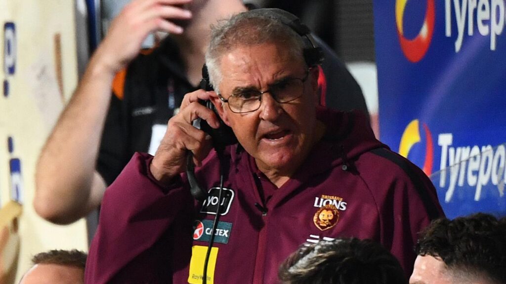 Chris Fagan is backing his side to respond after a poor loss to Geelong.
