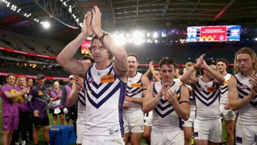 AFL BULLDOGS DOCKERS
