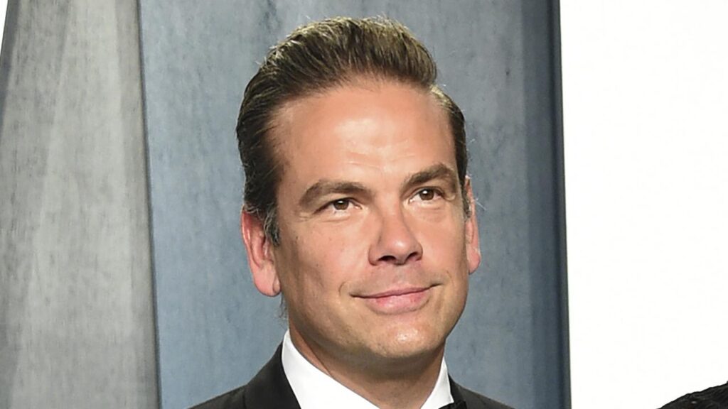 Lachlan Murdoch and his family have secured a deal in the legal dispute over their trust.
