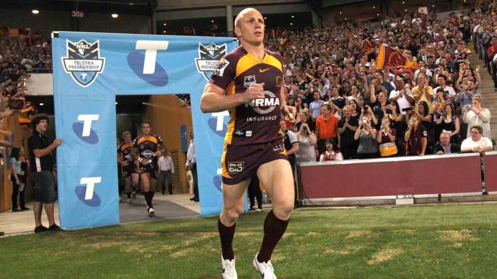 Brisbane legend Darren Lockyer is keen to buy a controlling stake in the London Broncos.