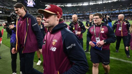AFL MAGPIES LIONS