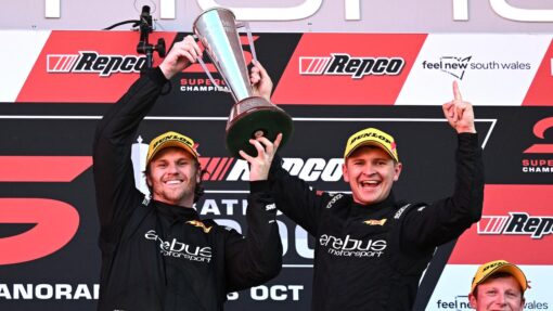 SUPERCARS BATHURST 1000