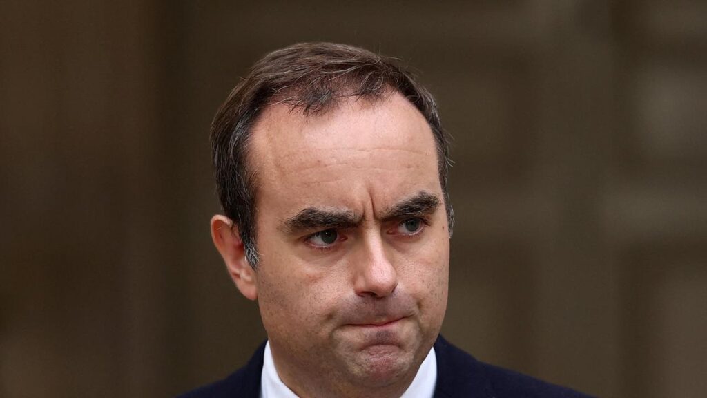 French outgoing Prime Minister Sebastien Lecornu says he will hold “final talks” with parties.