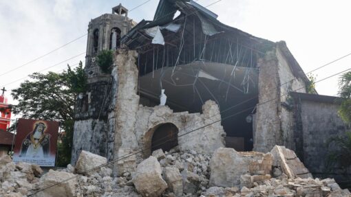 Death toll from 6.9 magnitude earthquake
