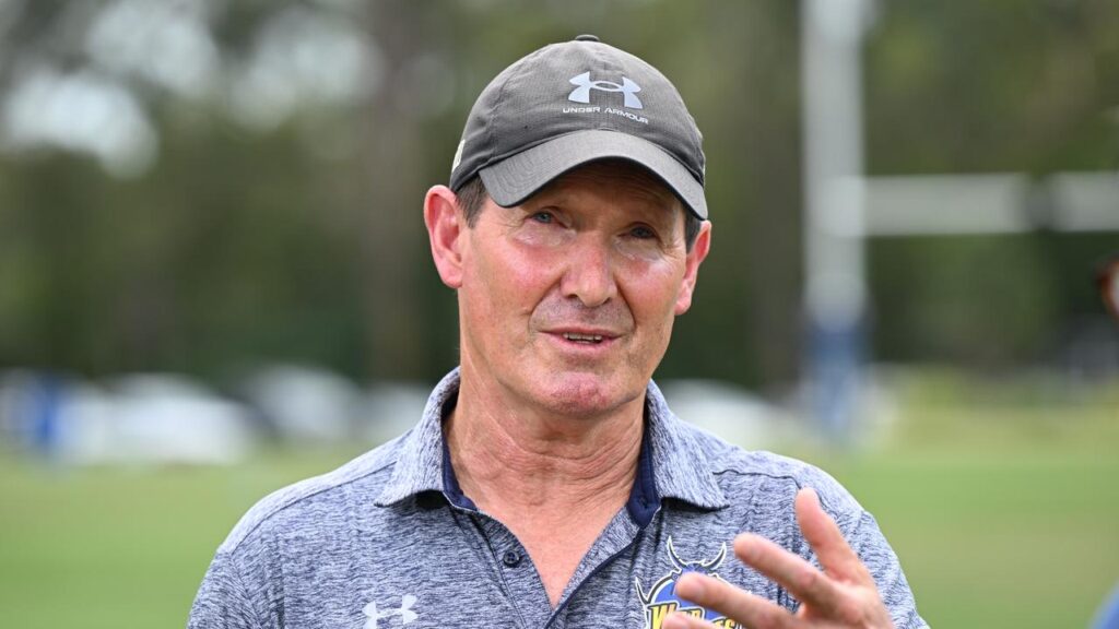 Ex-Australia coach Robbie Deans says the Reds’ surplus of playmakers will boost the Wallabies.