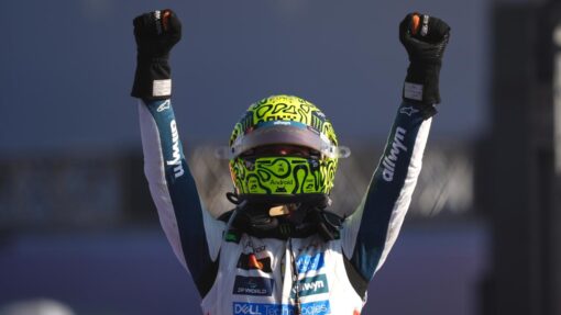 Norris overtakes Piastri on his way to top spot in F1 Mexico F1 GP Auto Racing