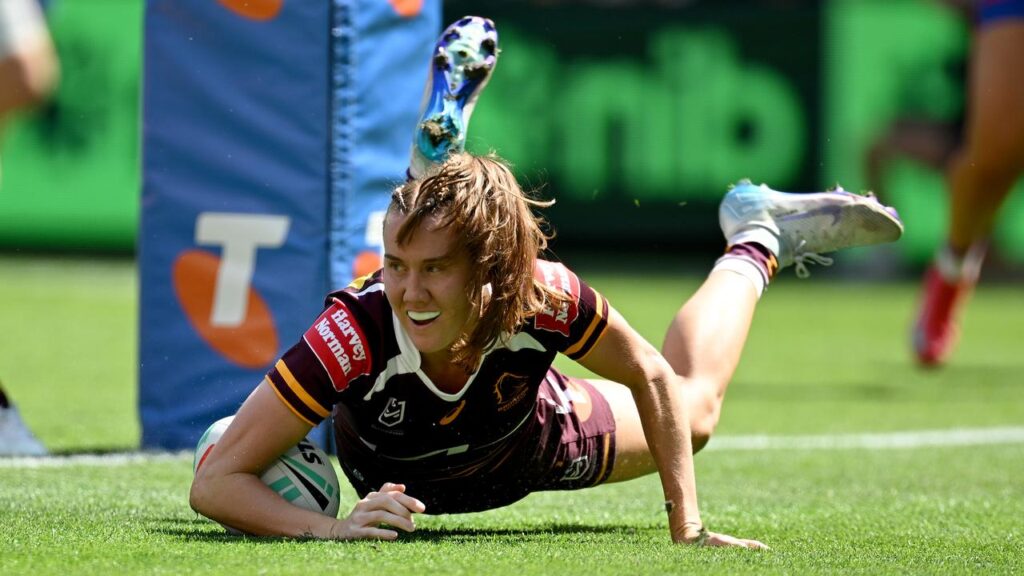 Brisbane Broncos star Tamika Upton has taken out her second Dally M Medal. 
