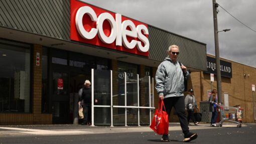 Coles puts heat on Woolworths with strong sales growth COLES SUPERMARKET STOCK